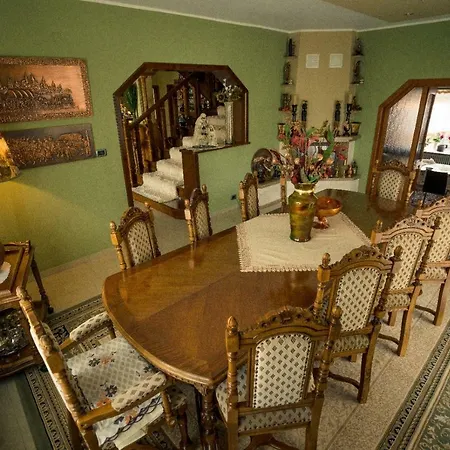 Homestay Casa Mona