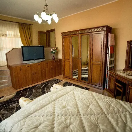 Homestay Casa Mona *